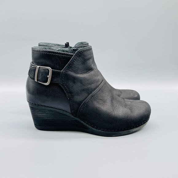 Dansko Shoes Womens 7.5 Black Leather Booties Shirley Wedge Ankle Buckle Zip - Picture 1 of 12
